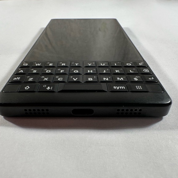 BlackBerry Key2 Unlocked - Picture 3 of 6